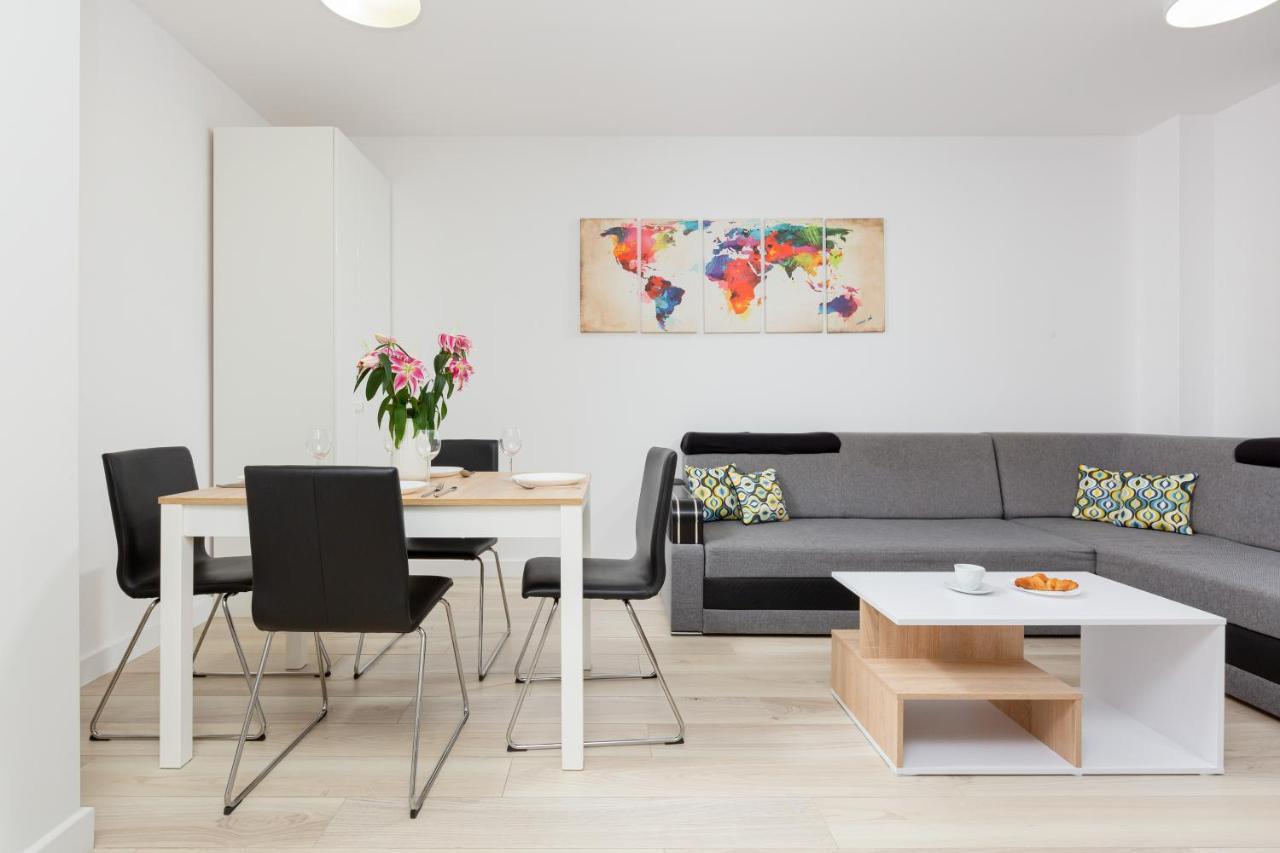 City Center Apartments Hoza By Noclegi Renters Варшава Екстериор снимка