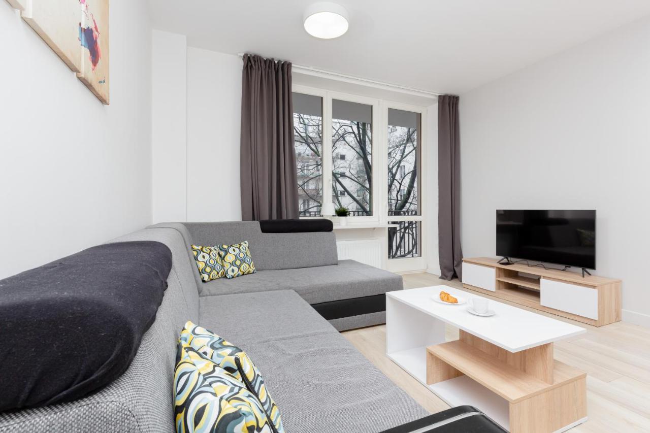 City Center Apartments Hoza By Noclegi Renters Варшава Екстериор снимка