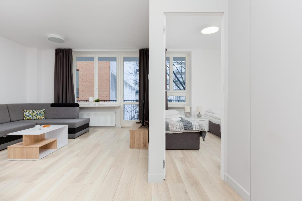 City Center Apartments Hoza By Noclegi Renters Варшава Екстериор снимка