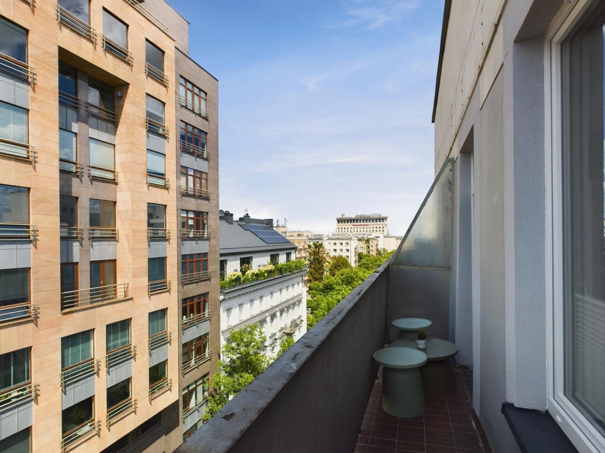 City Center Apartments Hoza By Noclegi Renters Варшава Екстериор снимка