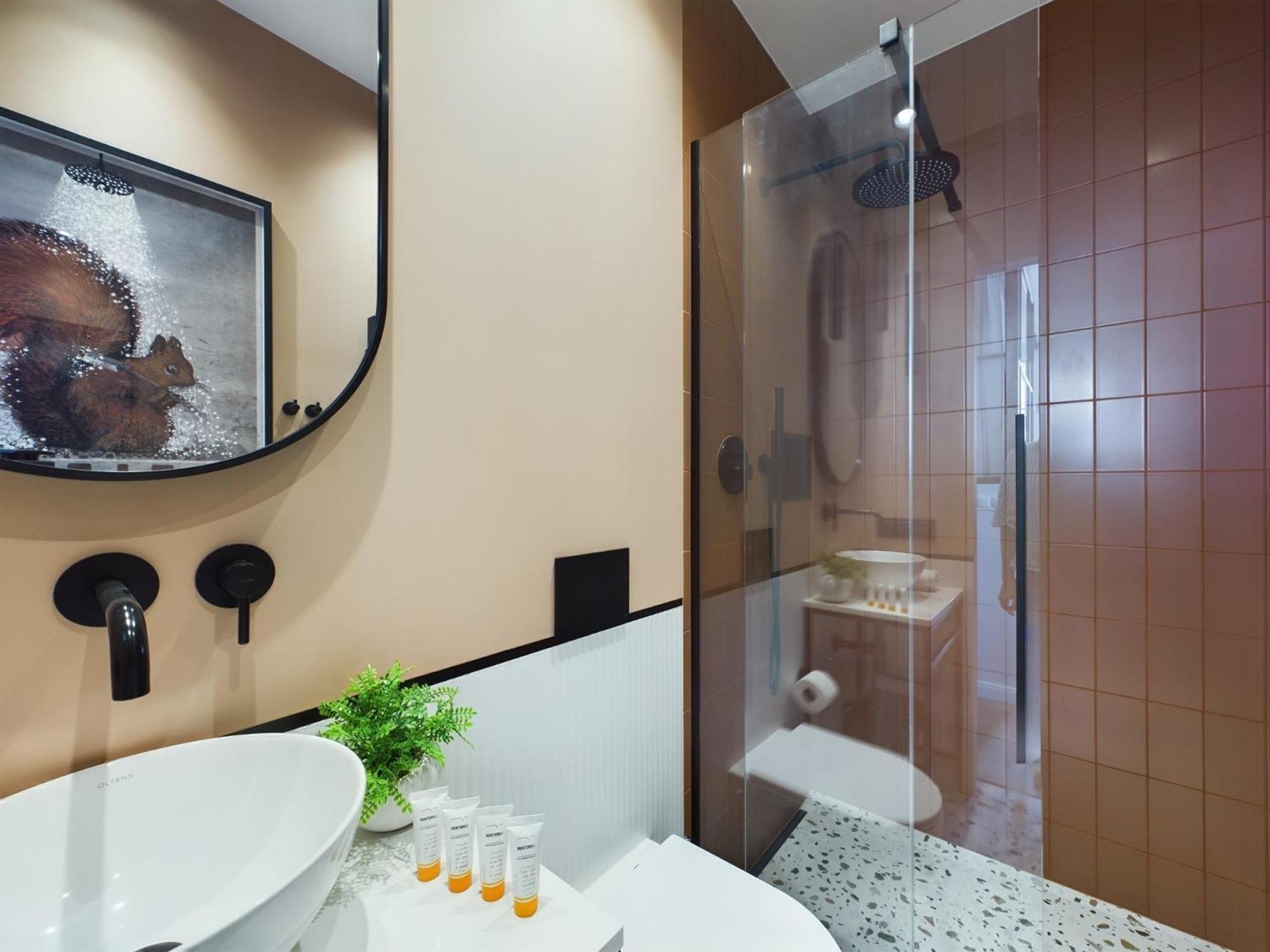 City Center Apartments Hoza By Noclegi Renters Варшава Екстериор снимка