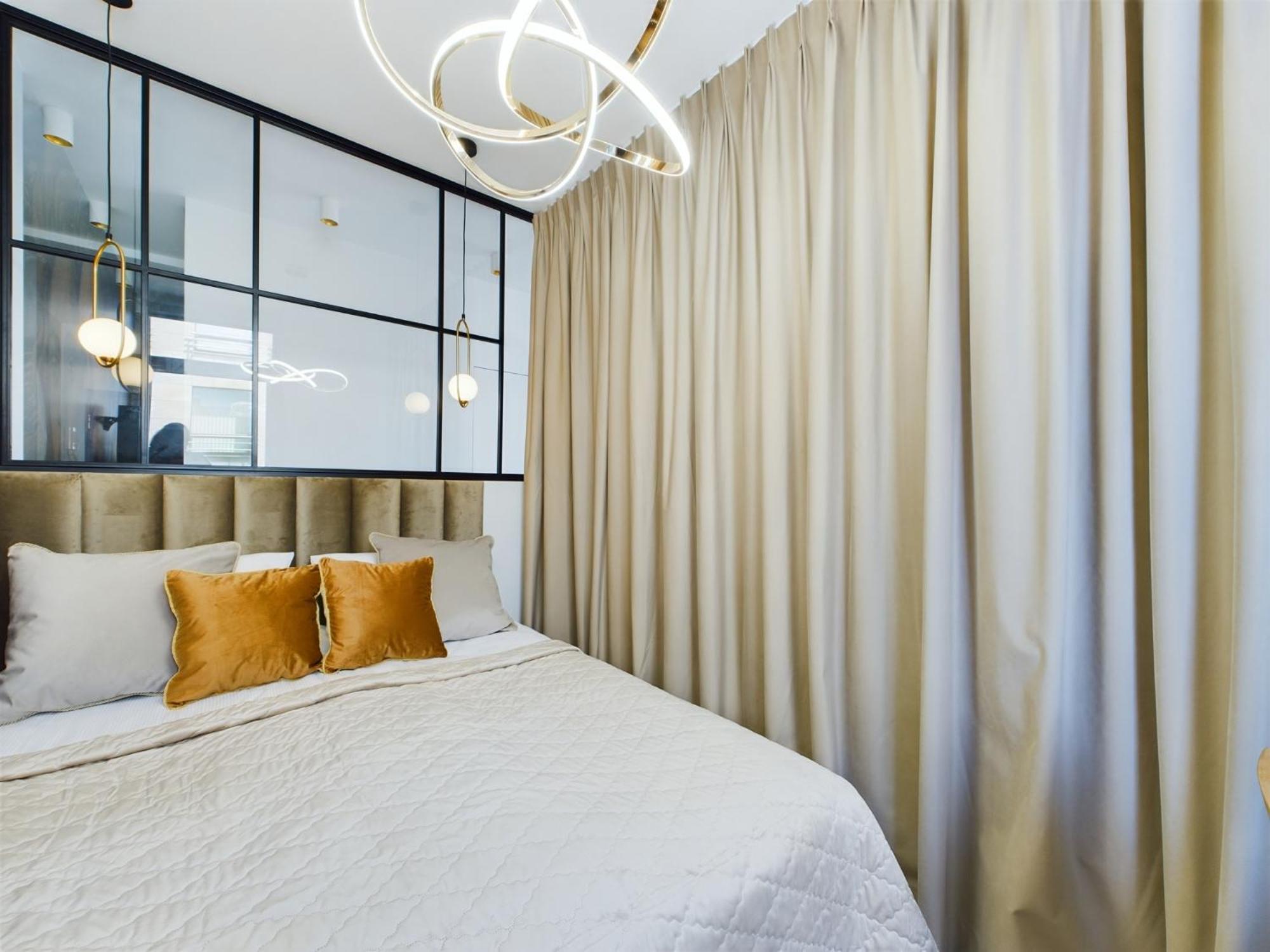 City Center Apartments Hoza By Noclegi Renters Варшава Екстериор снимка