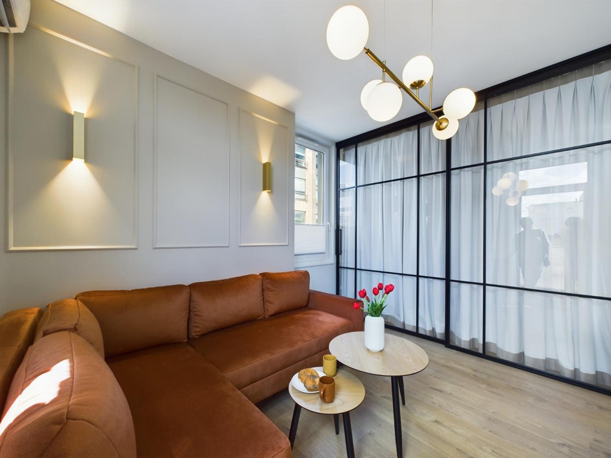 City Center Apartments Hoza By Noclegi Renters Варшава Екстериор снимка